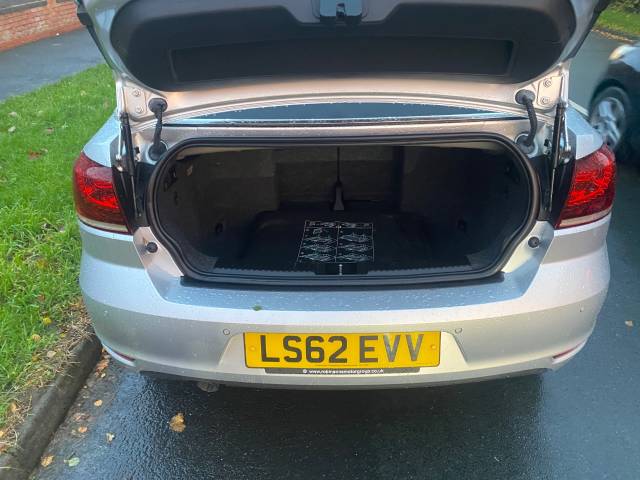 2012 Volkswagen Golf 1.6 TDI BlueMotion Tech S 2dr