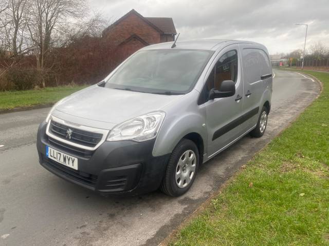 Peugeot Partner 850 1.6 BlueHDi 100 Professional Van [non SS] Crew Van Diesel Silver