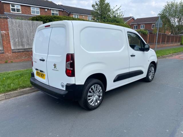 2020 Peugeot Partner 1000 1.5 BlueHDi 100 Professional Van