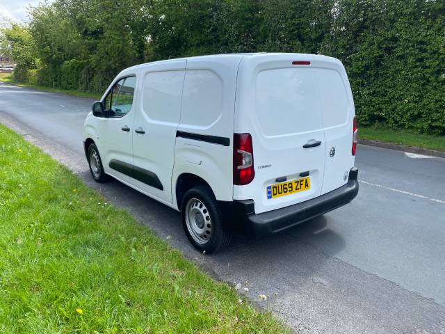 2019 Vauxhall Combo Cargo 2300 1.6 Turbo D 100ps H1 Edition Van