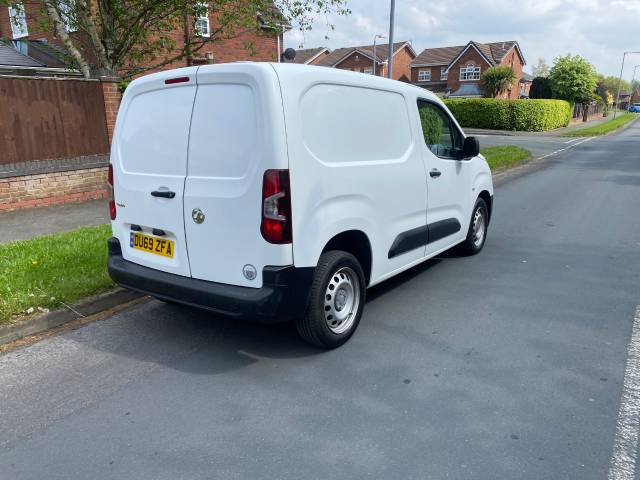 2019 Vauxhall Combo Cargo 2300 1.6 Turbo D 100ps H1 Edition Van